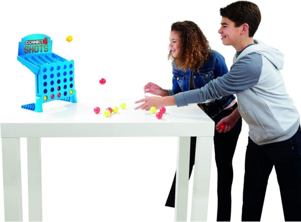 Brettspiel „Vier gewinnt“ – Shots-Version