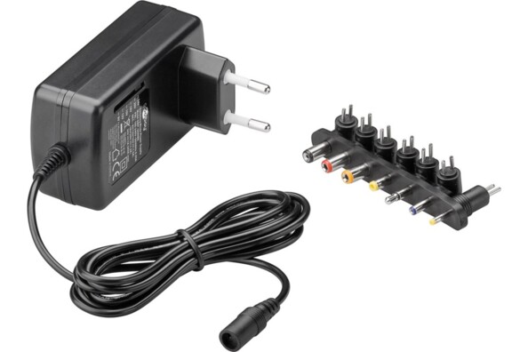 24-W-Universal-Netzteil mit 7 Adaptern