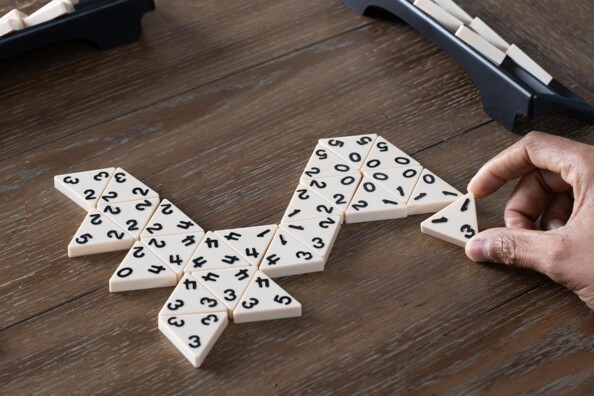 Spiel „Triominos Classic“: die dreieckigen Spielsteine