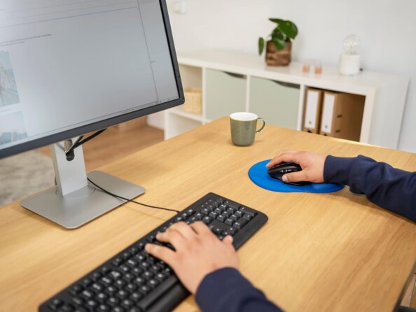 Bigfoot S Ergonomisches Mauspad – Blau